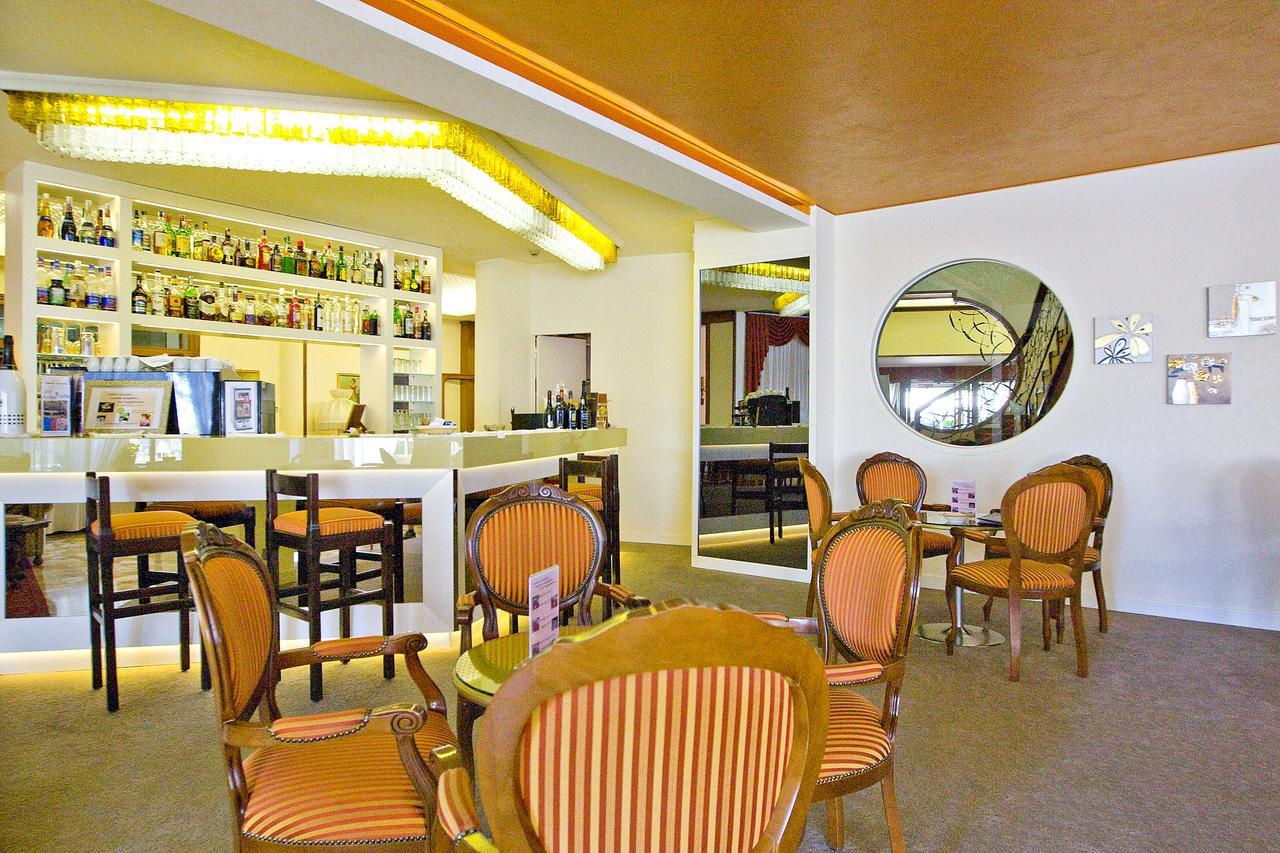 Hotel Abano Astoria Abano Terme Exterior photo