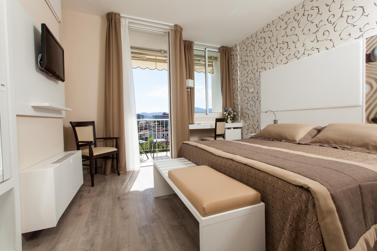 Hotel Abano Astoria Abano Terme Exterior photo