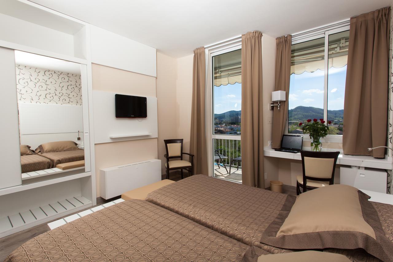 Hotel Abano Astoria Abano Terme Exterior photo