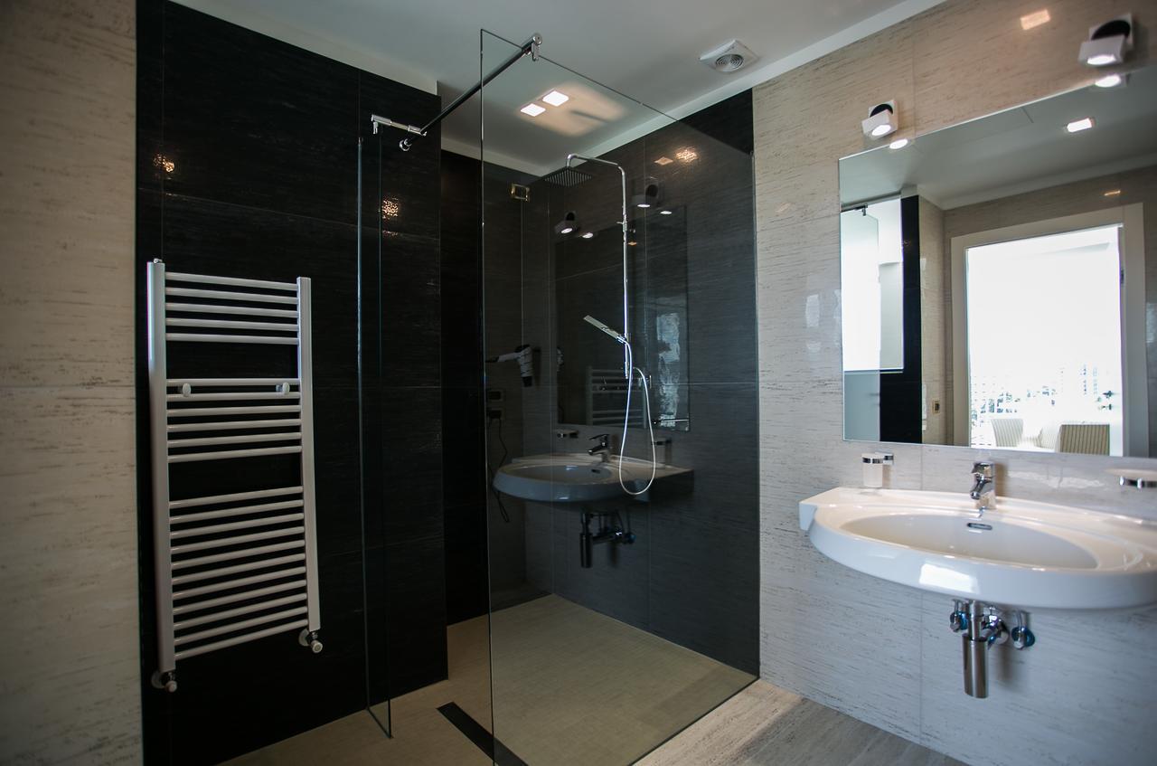 Hotel Abano Astoria Abano Terme Exterior photo